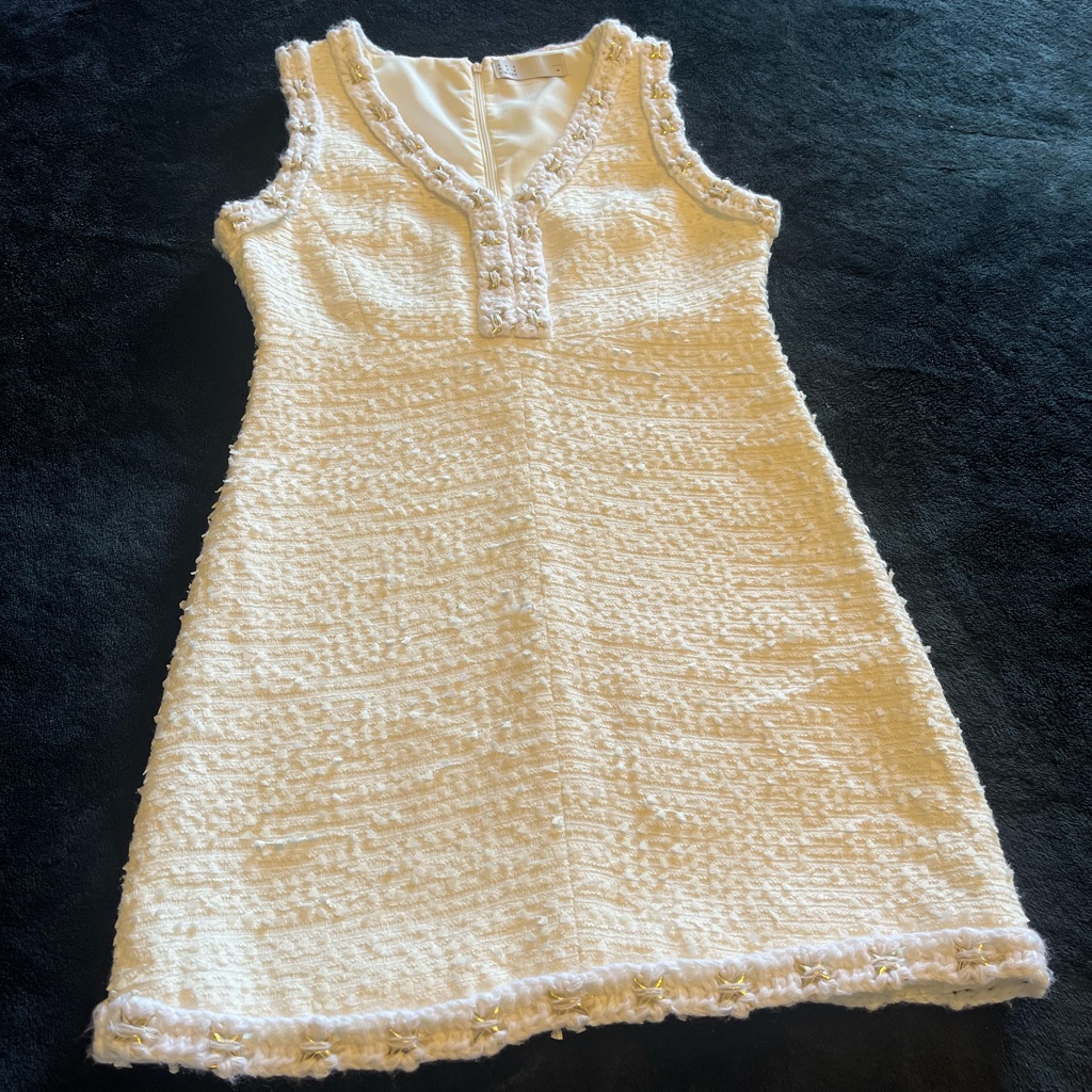 Limited White Dress With Golden Ascent.